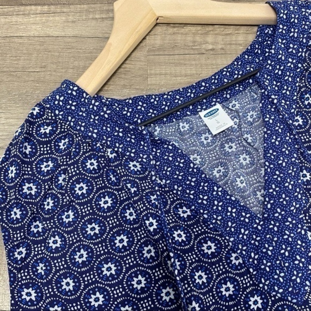 Old Navy Boho Print Sleeveless Tank size Large - Picture 2 of 6